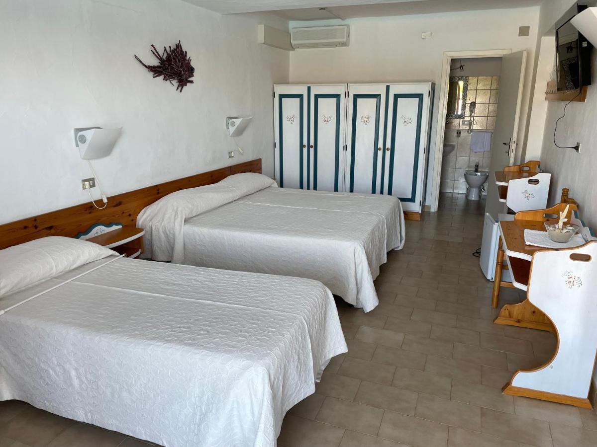 Hotel Olimpia Baja Sardinia Eksteriør billede