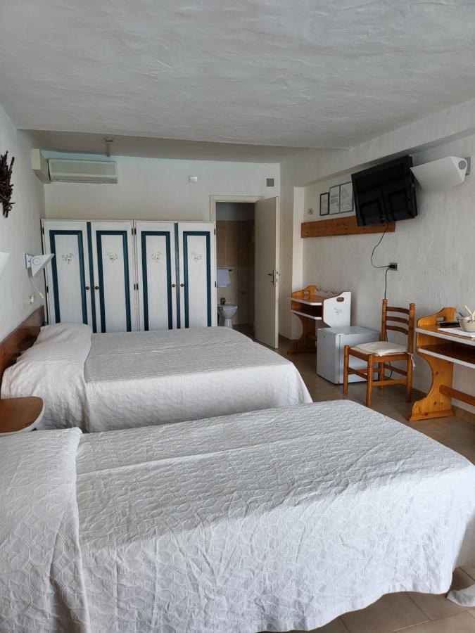 Hotel Olimpia Baja Sardinia Eksteriør billede